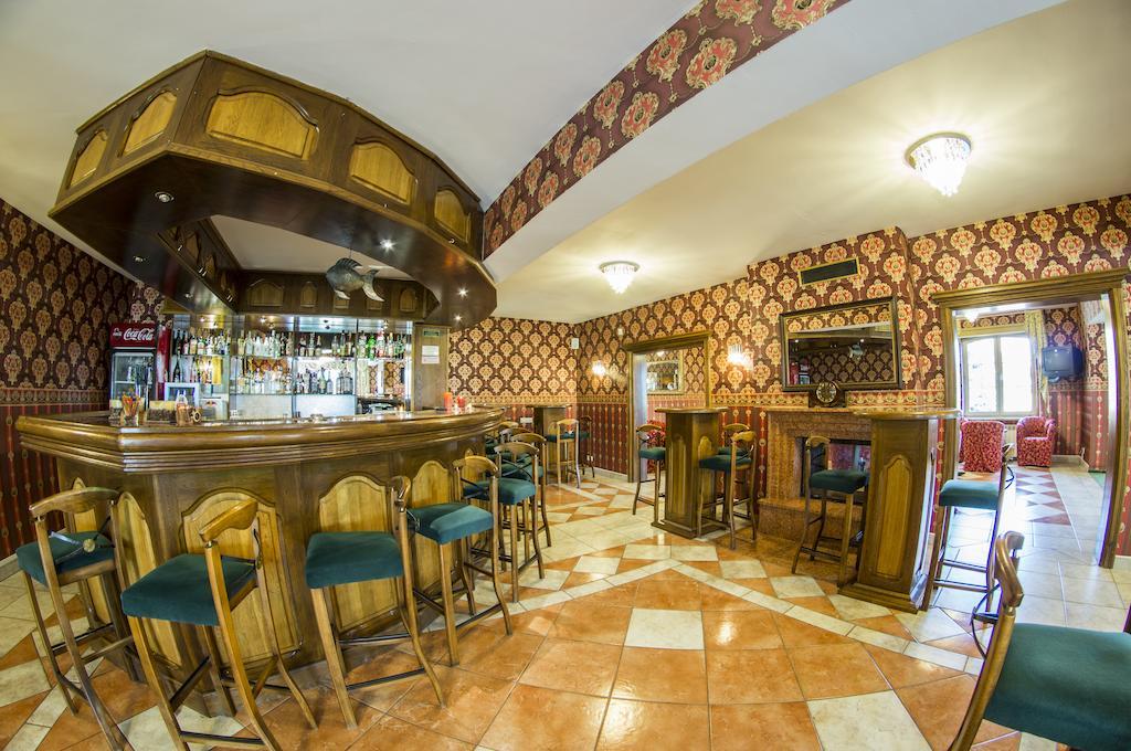 Hotel Mazurski Dworek Mikołajki Exterior foto